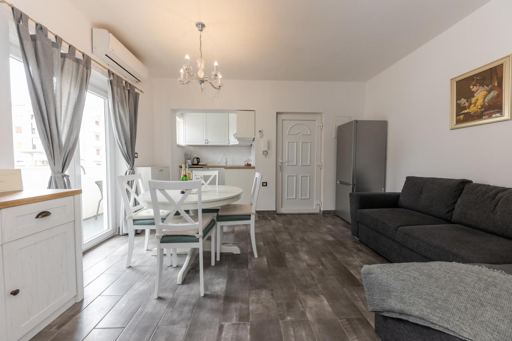 House Niko M With 6 Apartments Σπλιτ Εξωτερικό φωτογραφία
