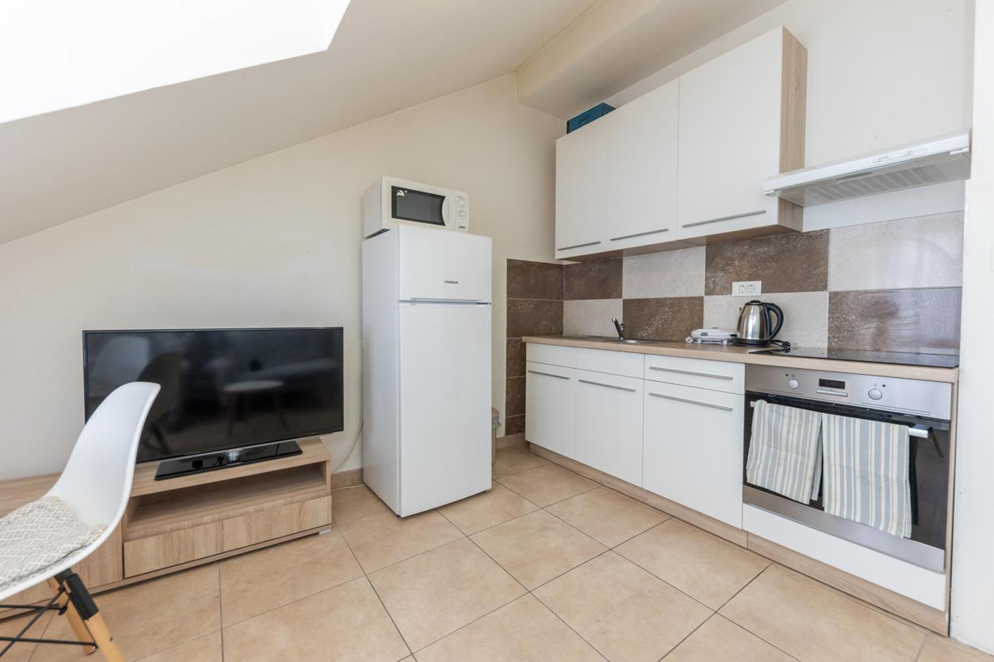 House Niko M With 6 Apartments Σπλιτ Εξωτερικό φωτογραφία