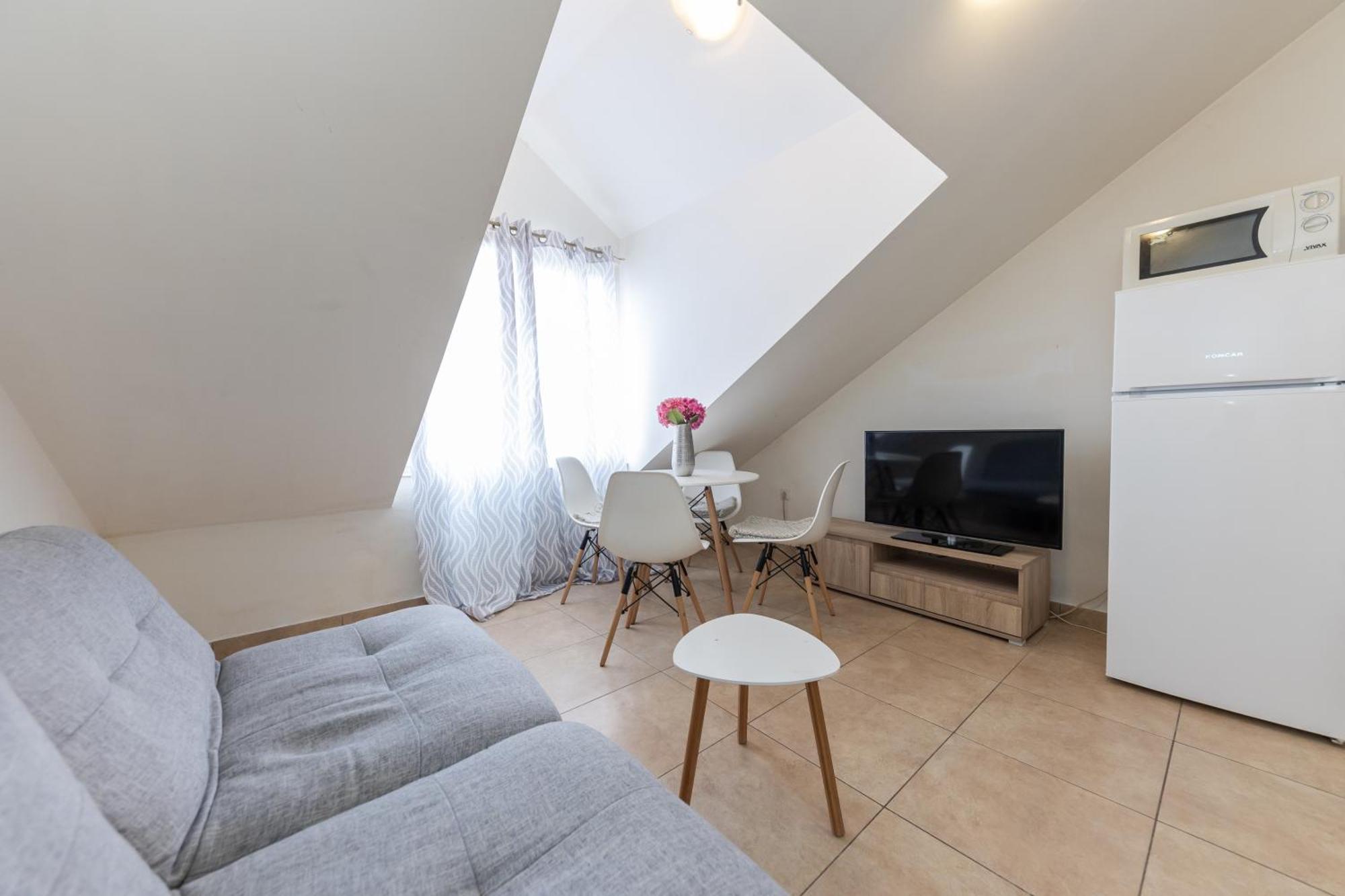 House Niko M With 6 Apartments Σπλιτ Εξωτερικό φωτογραφία